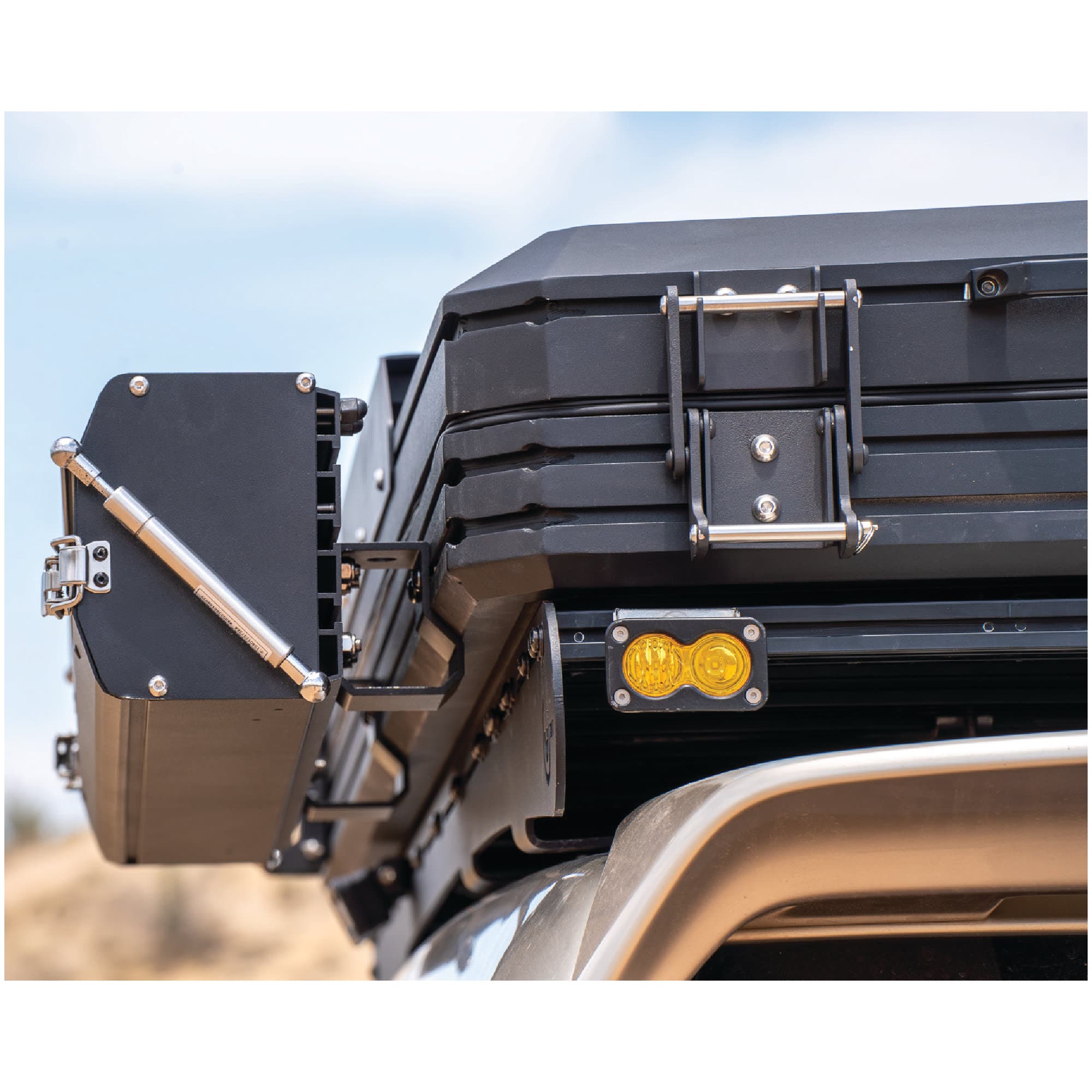 Model N Rooftop Tent