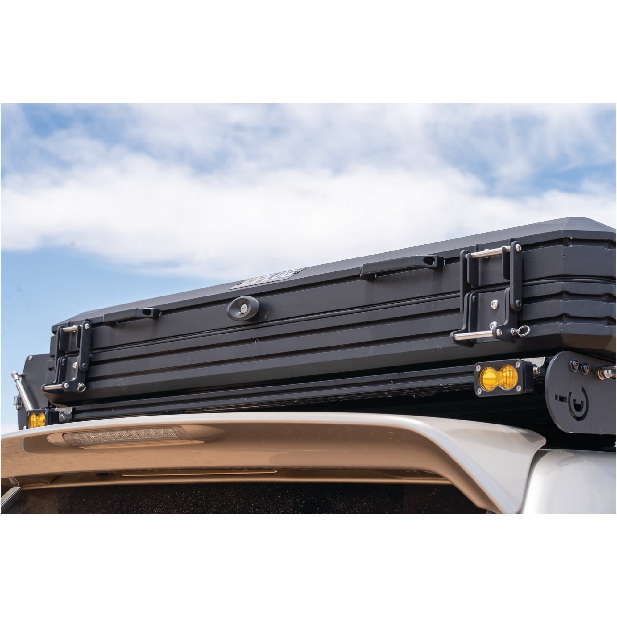 Model N Rooftop Tent
